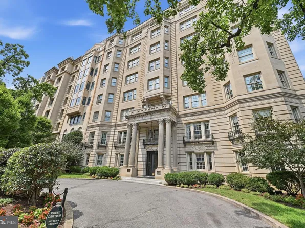 1026 16th St NW APT 801, Washington, DC 20036