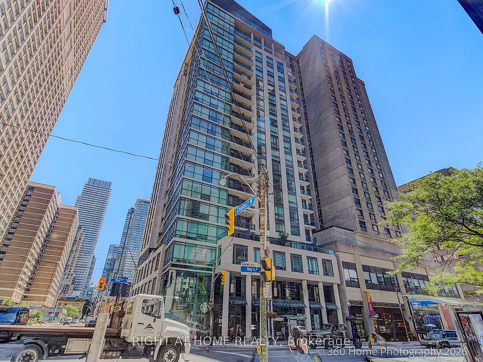 1121 Bay St #1907