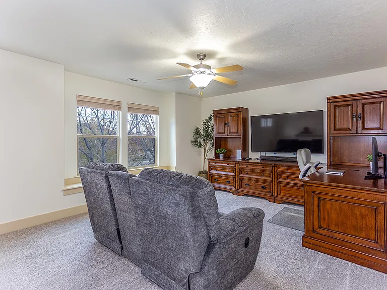 62 N Arrow Creek Ln — Photo 16