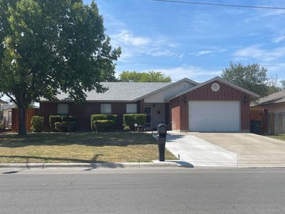 513 W 15th St, Del Rio, TX, 78840