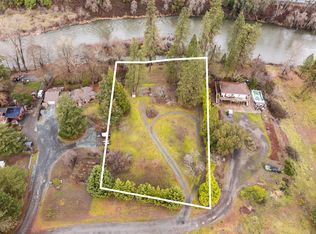 8730 Rogue River Hwy, Rogue River, OR 97537