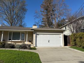 32 Cambridge St, San Carlos, CA