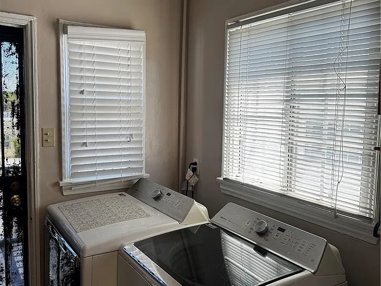 1642 S Bedford St — Photo 10