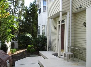 25 Wildflower Ln, Morristown, NJ 07960