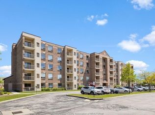 8335 Wyandotte St E #304, Windsor, ON N8S 4S8