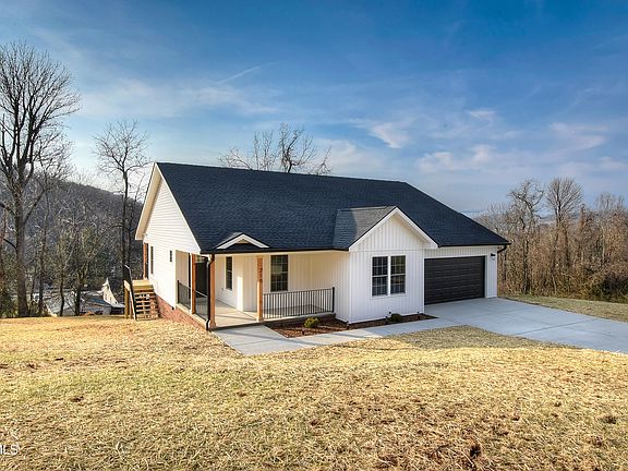 3rd image of 218 Old Siam Rd