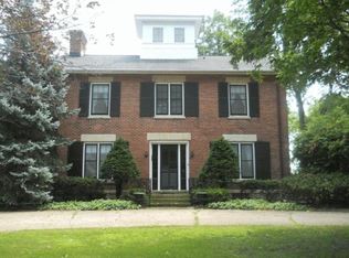 41W427 Prairie St, Sugar Grove, IL 60554