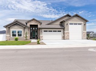 132 E Heliotrope Dr, Meridian, ID 83642
