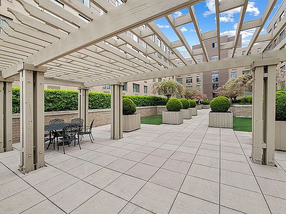 5th image of 1955 1st Ave APT 616