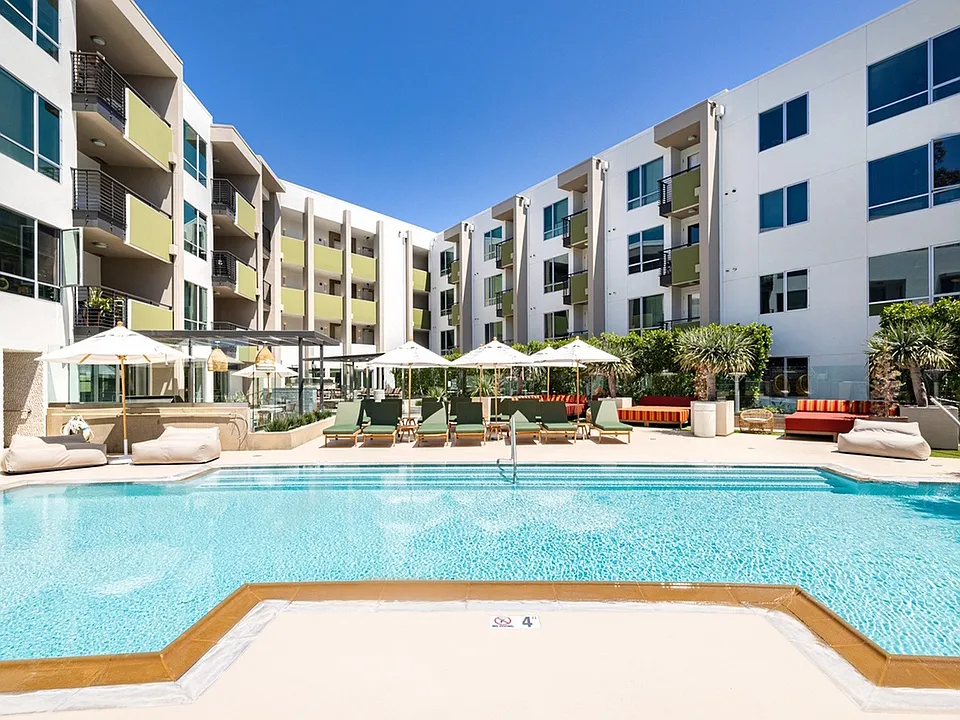 Pool | Brio Apartments | Apartments For Rent In Glendale CA