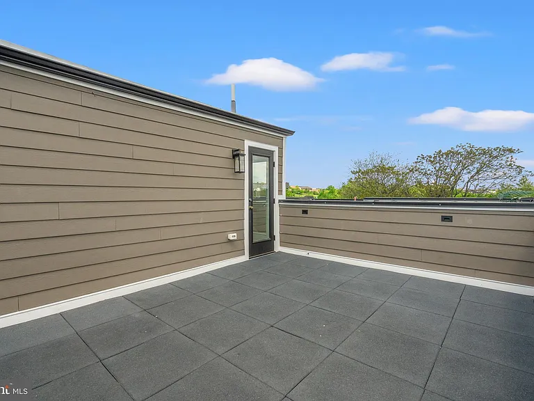 1130 Penn St NE #6 — Photo 19