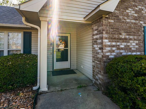 3rd image of 4801 Lonoke Ln