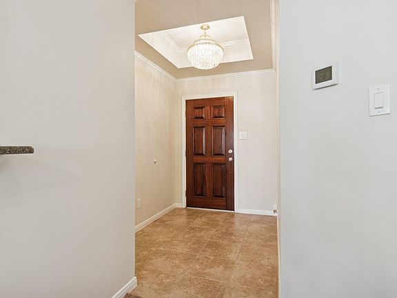 5th image of 6739 Conroe Cir