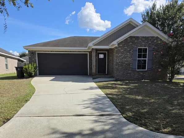 116 Montreat Ct, Dothan, AL 36303