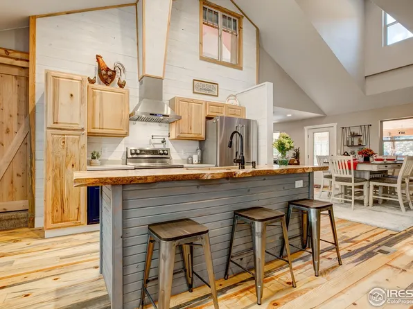 972 Aspen Dr, Lyons, CO 80540