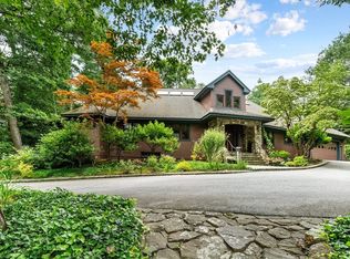 72 Meriam St, Lexington, MA 02420