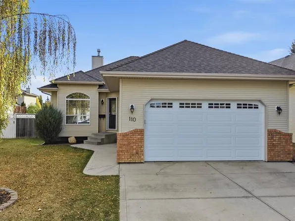 110 W Ainsworth Cres, Red Deer, AB T4R 3B1