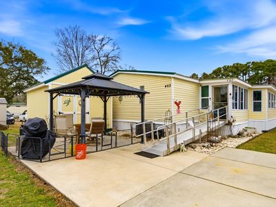 462 Oak Ave., Murrells Inlet, SC, 29576