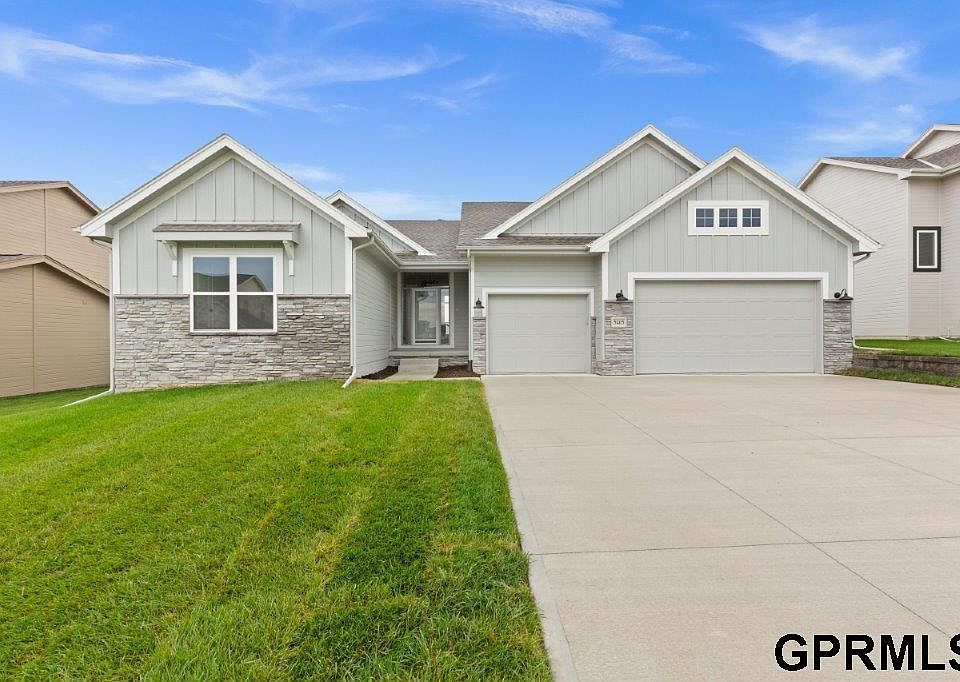 1st image of 5405 190th St