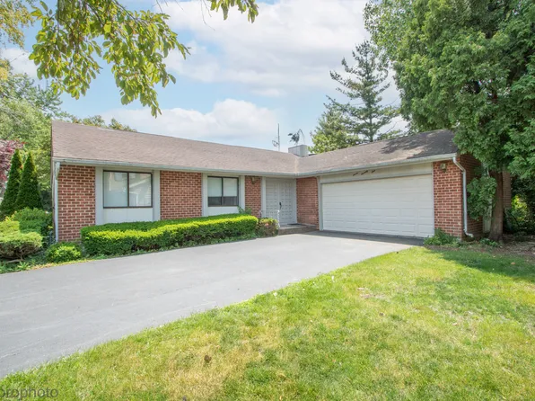 771 E Devon Ave, Roselle, IL 60172