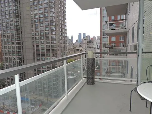 Rented by essential NEW YORK Real Estate | media 14