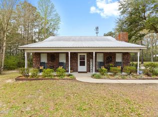 2517 N 7th St, Ocean Springs, MS 39564