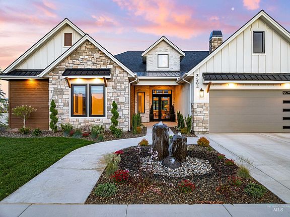 4th image of 3584 N Harvest Moon Way