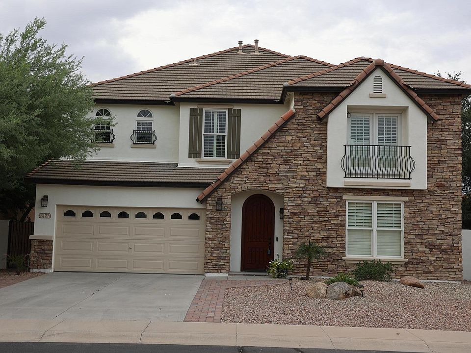 Front view of house with low maintenance front yard.