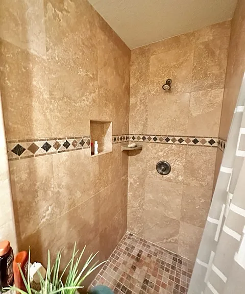 4232 Messina Dr — Photo 9
