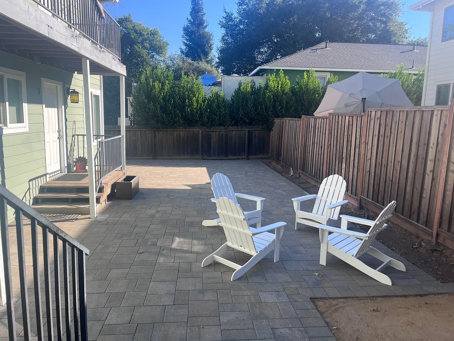 2 bed, 800 sqft, $3,000 — Photo 1