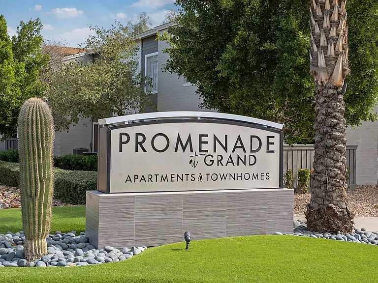 Discover contemporary living in charming 1, 2, and 4-bedroom apartment homes and townhouses with exceptional service and unwavering care at the best apartment community in Surprise, Arizona.