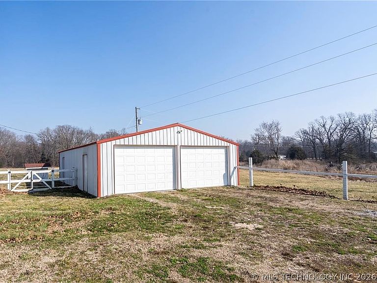 Listing photo 4