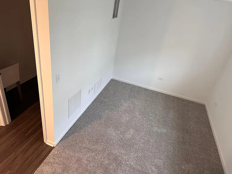 560 Wolverine Dr — Photo 16