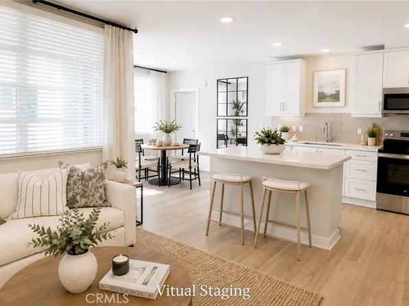 12925 Paradiso Dr #204, Corona, CA 92880