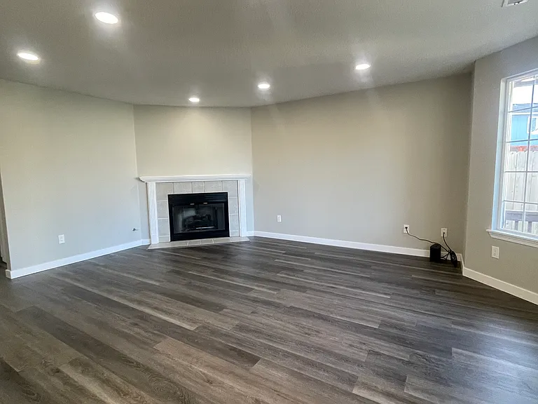 13505 NE 93rd Cir — Photo 3
