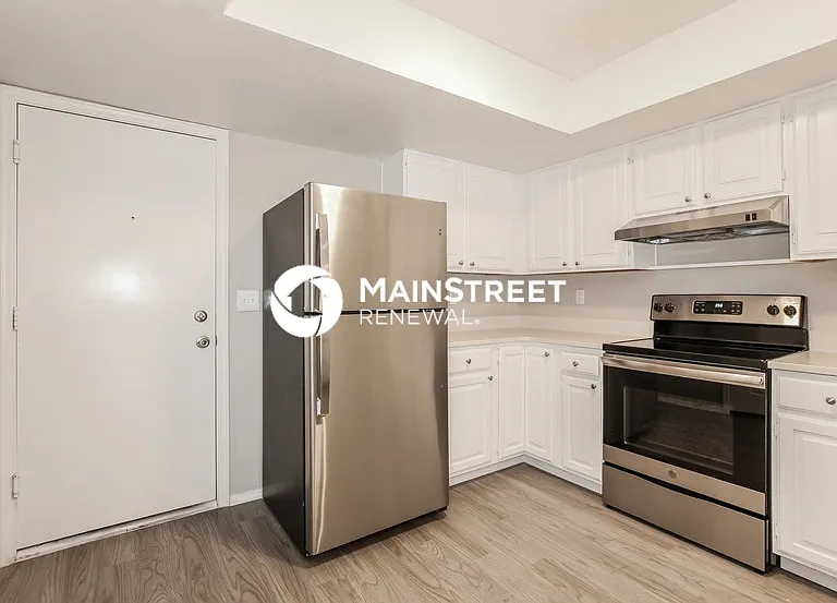 526 E Utopia Rd — Photo 8