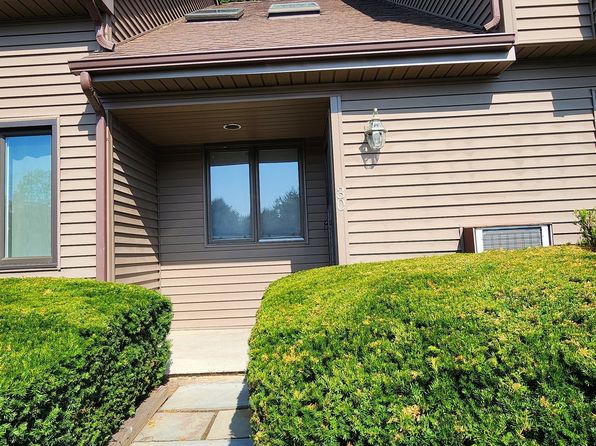 30 Twin Oaks #30