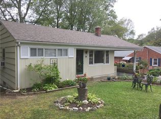 9 Bellevue St, East Hampton, CT 06424