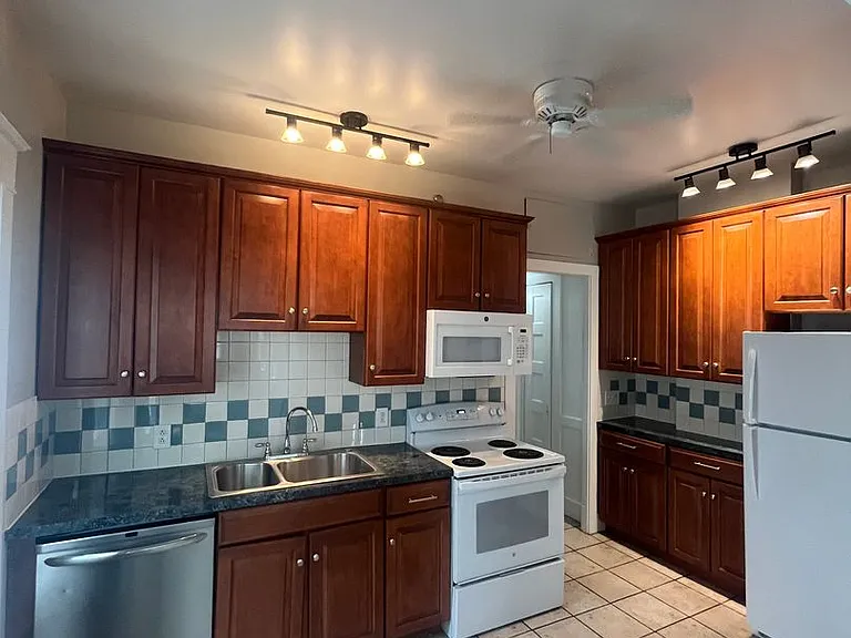 15 Ellicott St — Photo 4