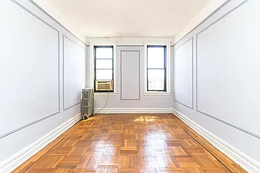 240 Crown Street, #2T