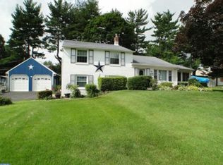 232 Canterbury Dr, Wallingford, PA 19086