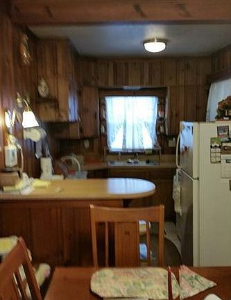 5th image of 539 Alexander St