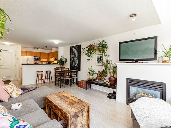 3rd image of 38003 2nd Ave #313