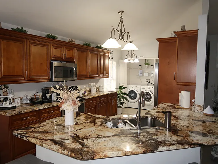 3235 Bellericay Ln — Photo 3