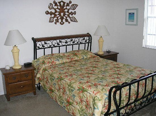 CP4P605MD-king-master-bedroom