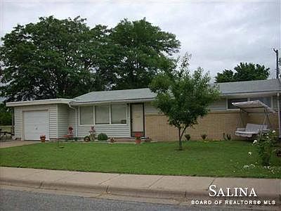 1st image of 1422 Derby Ave