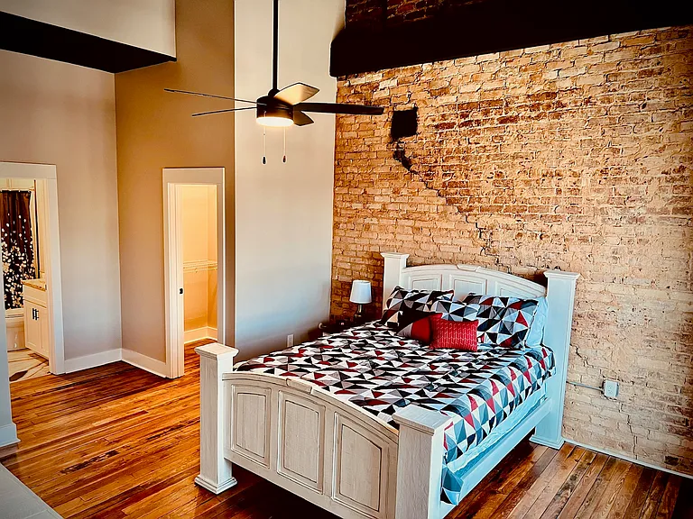 26 Doyle St #203 — Photo 8