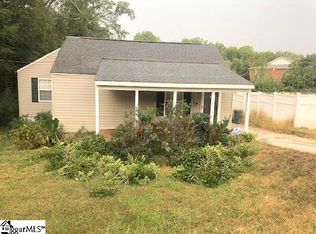 221 Pine St, Greer, SC 29651