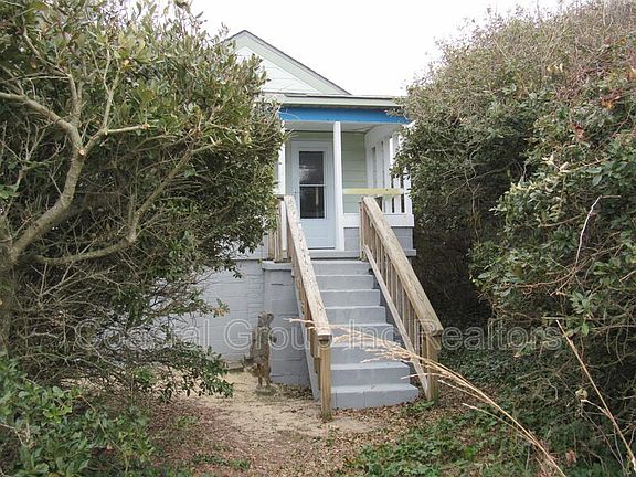 2nd image of 3521 Bayside Ave