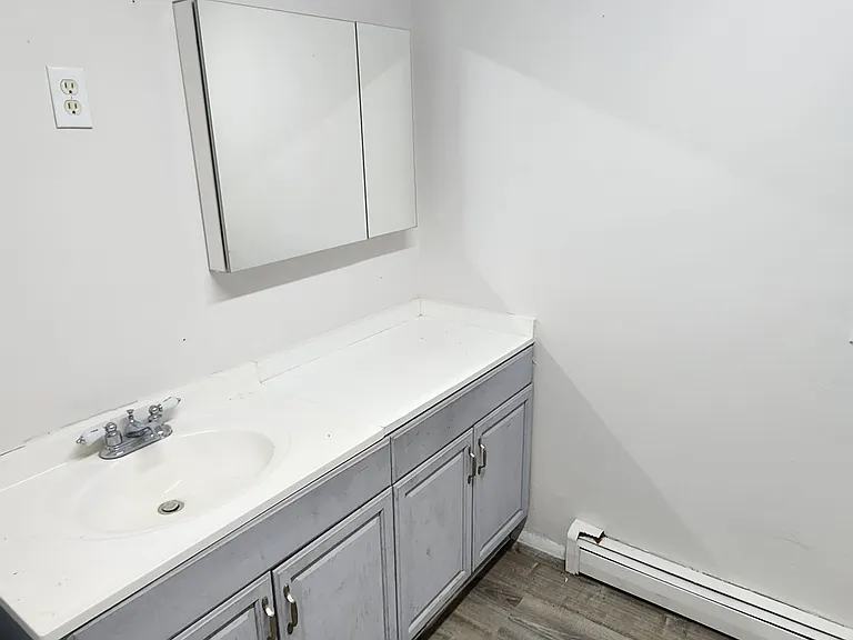 489-551 W Main St #601 — Photo 8